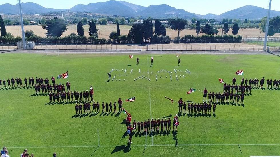 Cento giovani calciatori al Biagi di San Vincenzo