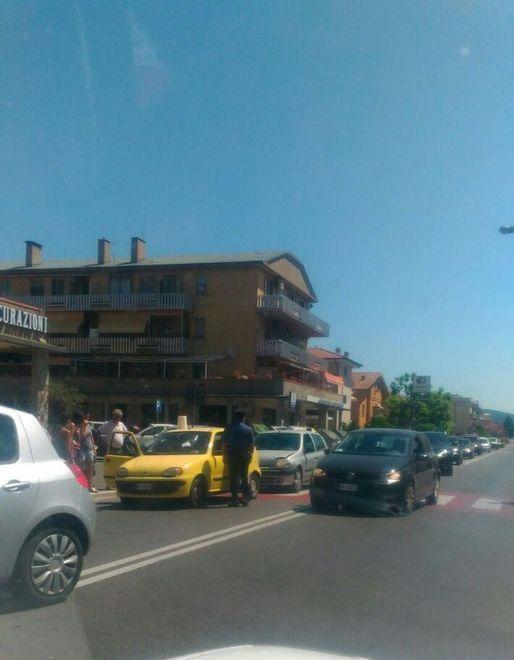 Tamponamento a Neghelli  Traffico in tilt 