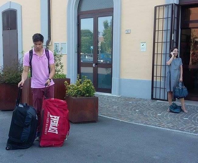 Rogo di sterpaglie, treni bloccati 