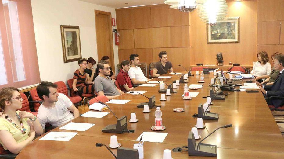 Digitale, i giovani rispondono poco