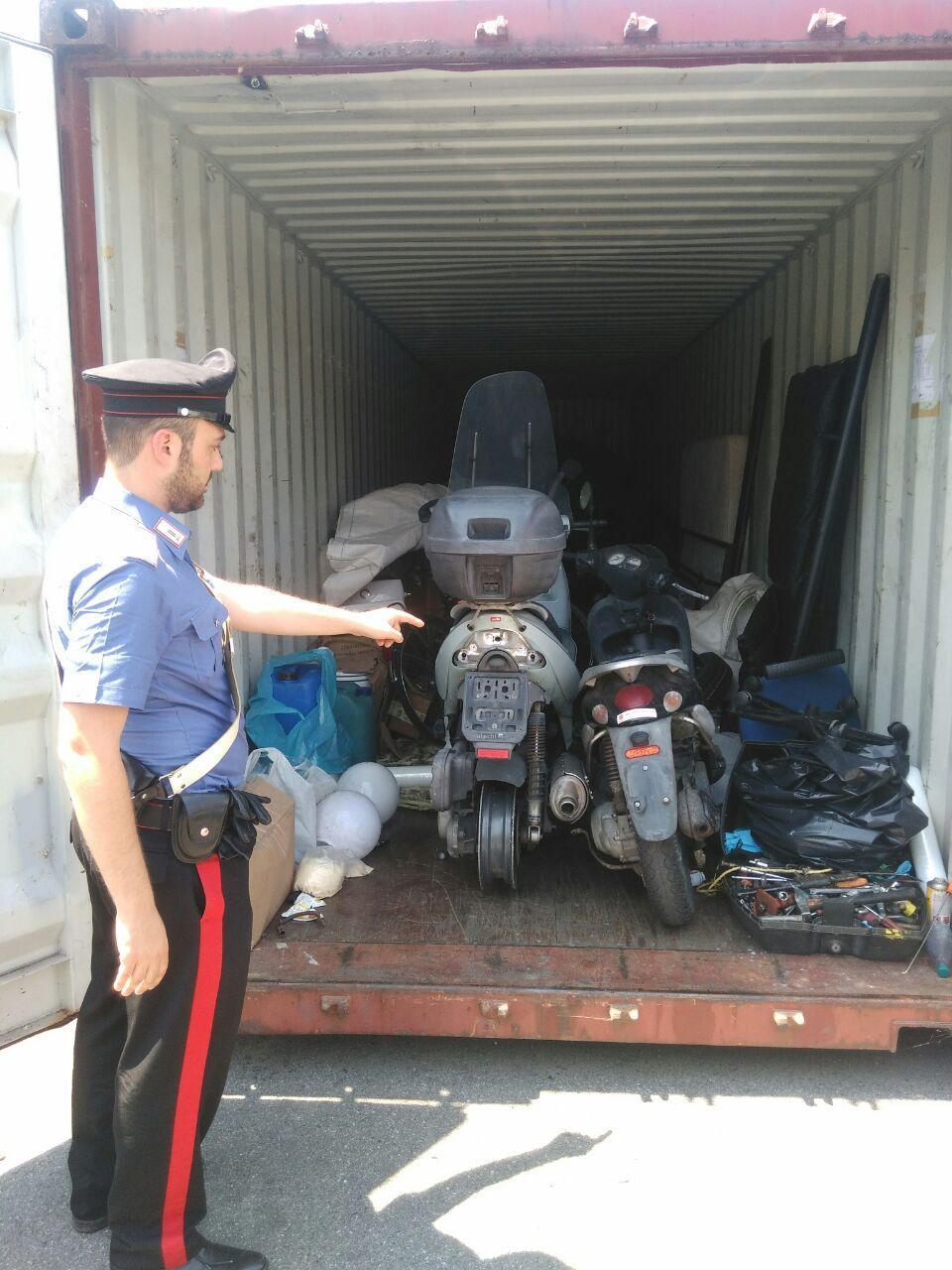 I motori nel container