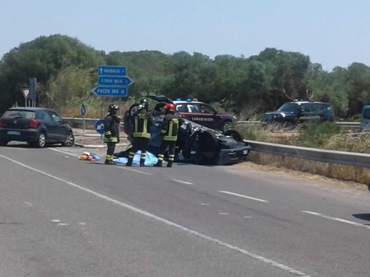 Le drammatiche fasi dopo l'incidente (foto Francesco G. Pinna)