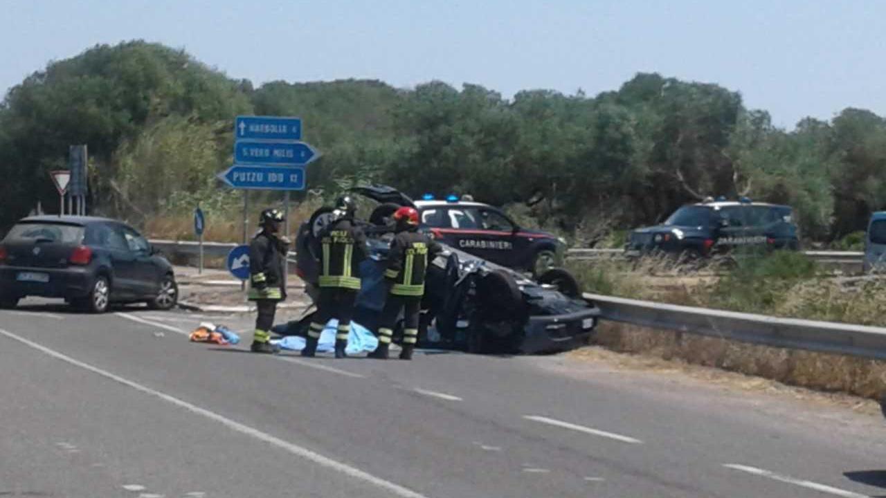 Le drammatiche fasi dopo l'incidente (foto Francesco G. Pinna)