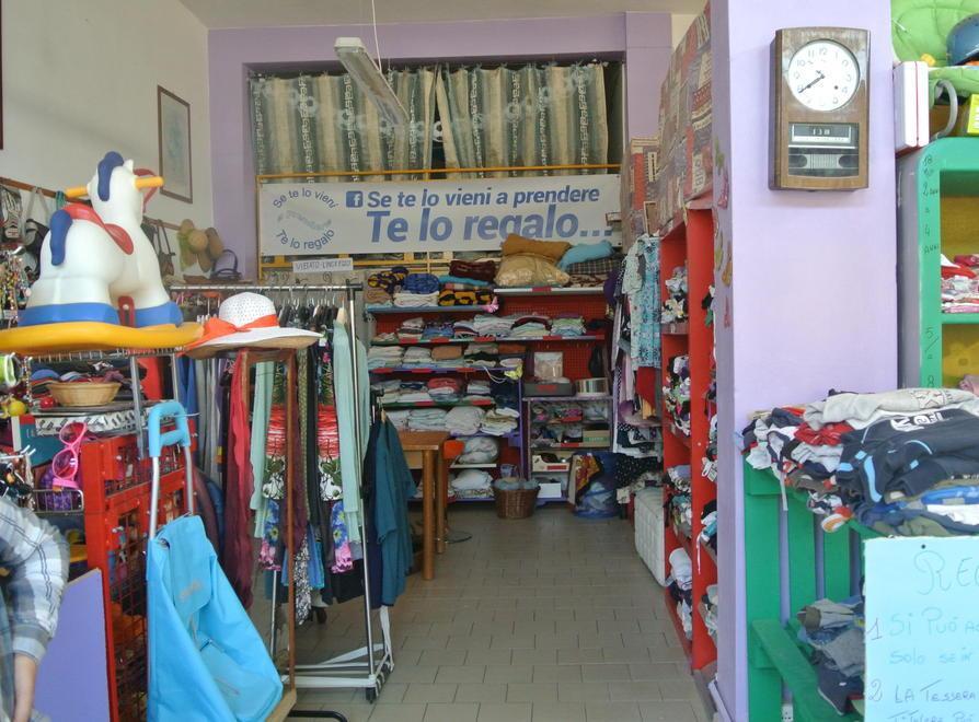 «Costretti a chiudere» Sos dal negozio del dono 