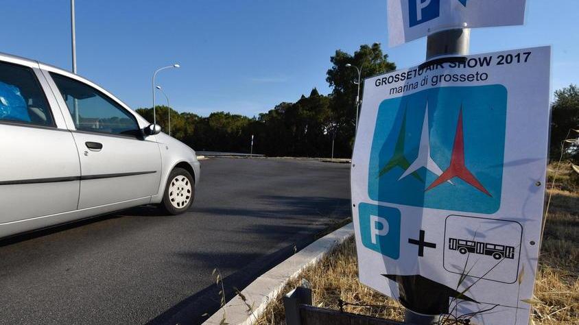 Consigliato usare i bus navetta Quattro i parcheggi scambiatori