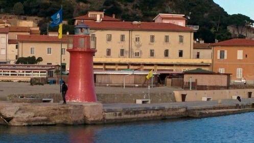 La sfida della Blu Navy «Nel canale noi rischiamo»