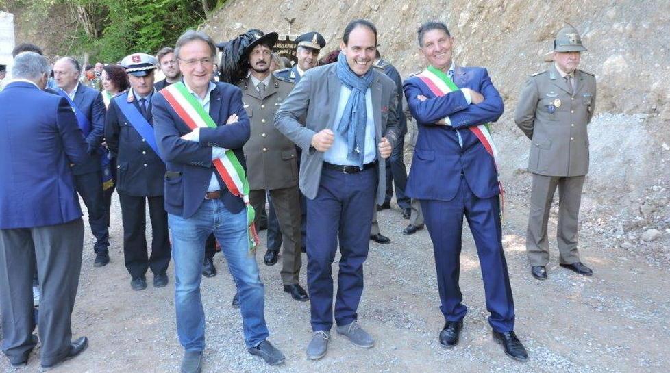 Puglia, torna l’idea Castelnuovo 