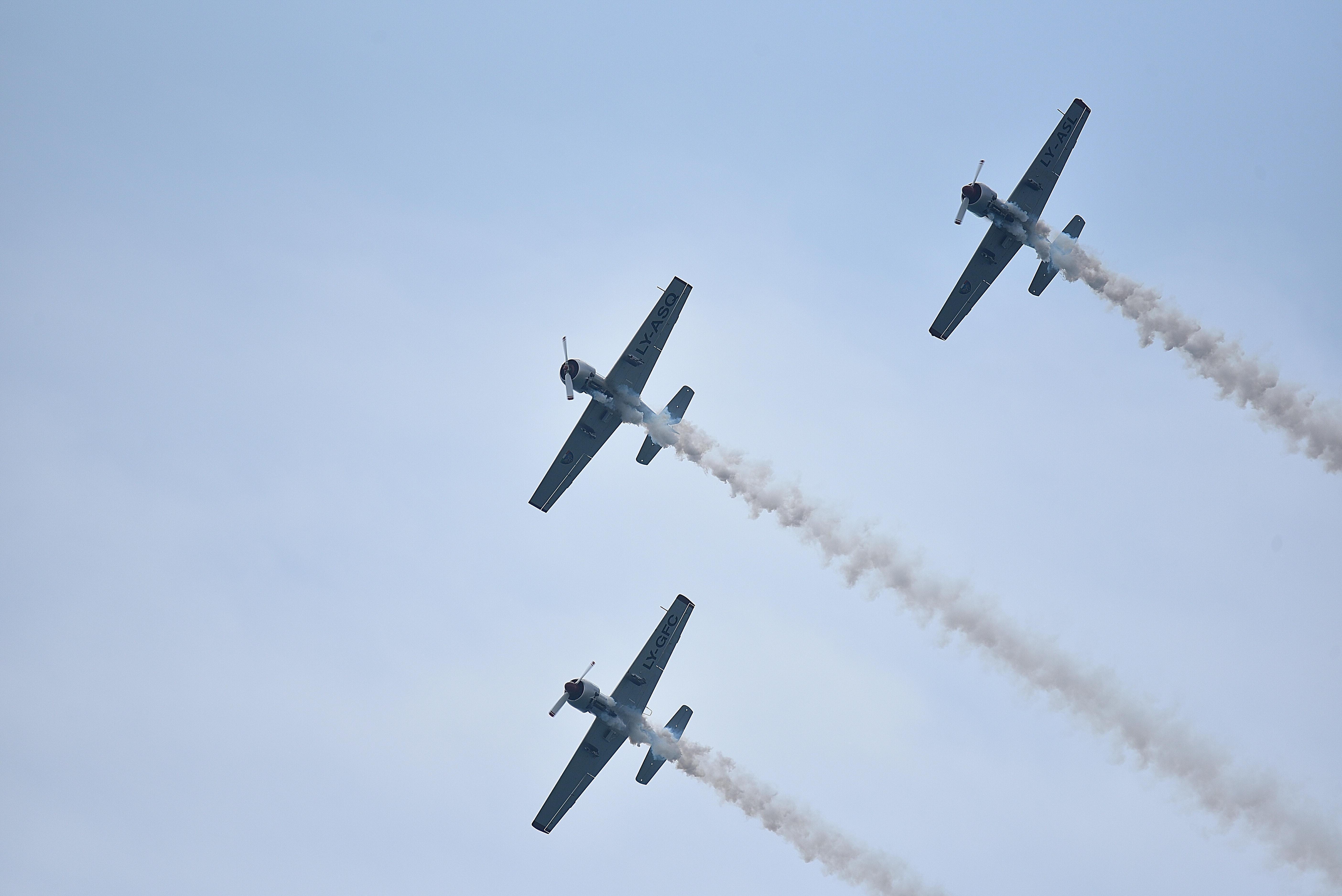 Una delle prime esibizioni dell'Air Show (foto Bf)