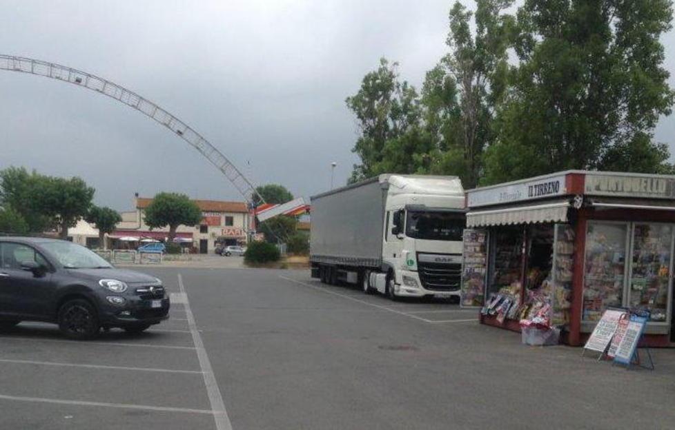 Il parcheggio dove è stato messo in scena lo scherzo