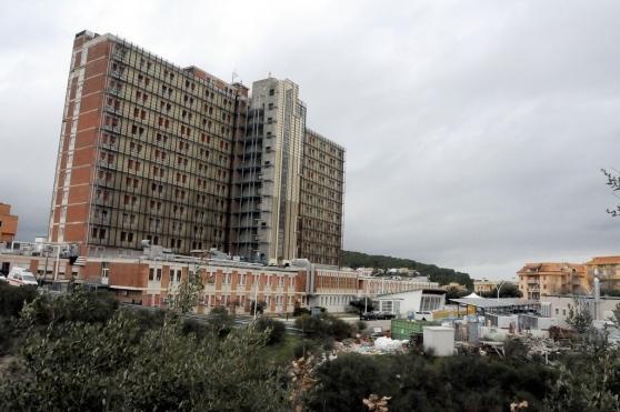 L'ospedale di Nuoro dove è morto l'anziano di Uras