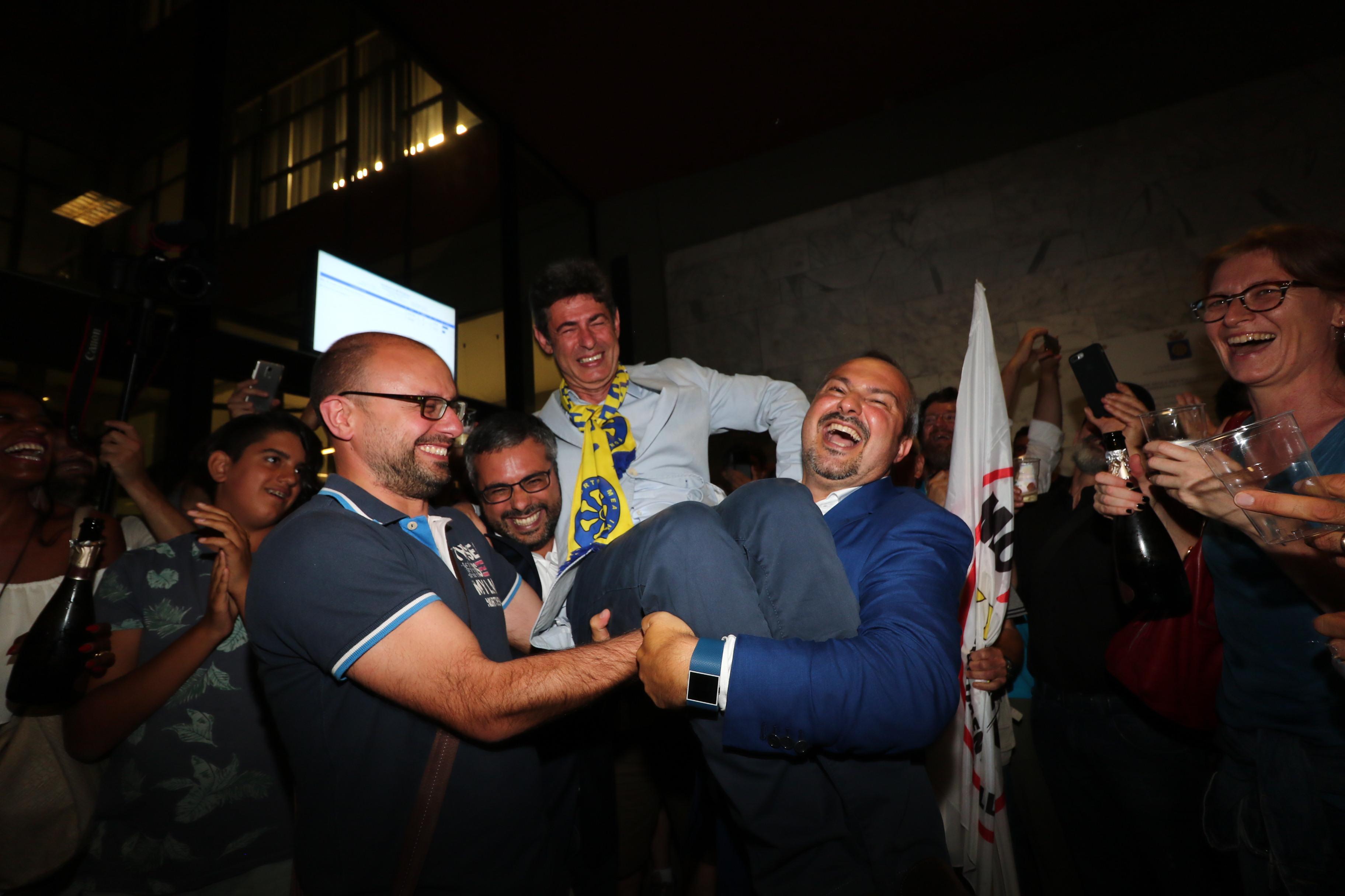 M5S conquista Carrara: è De Pasquale il nuovo sindaco - Video