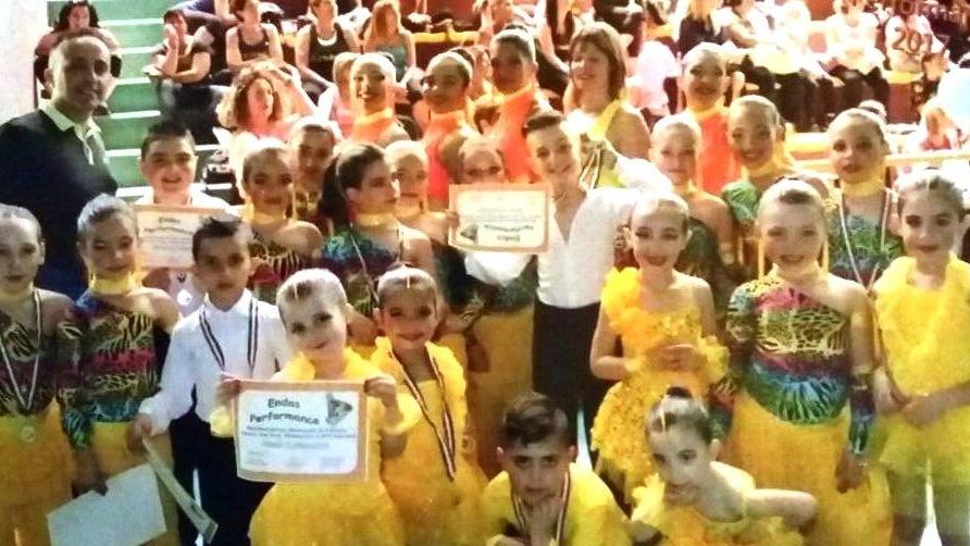 Giovani ballerine in gara a Barcellona