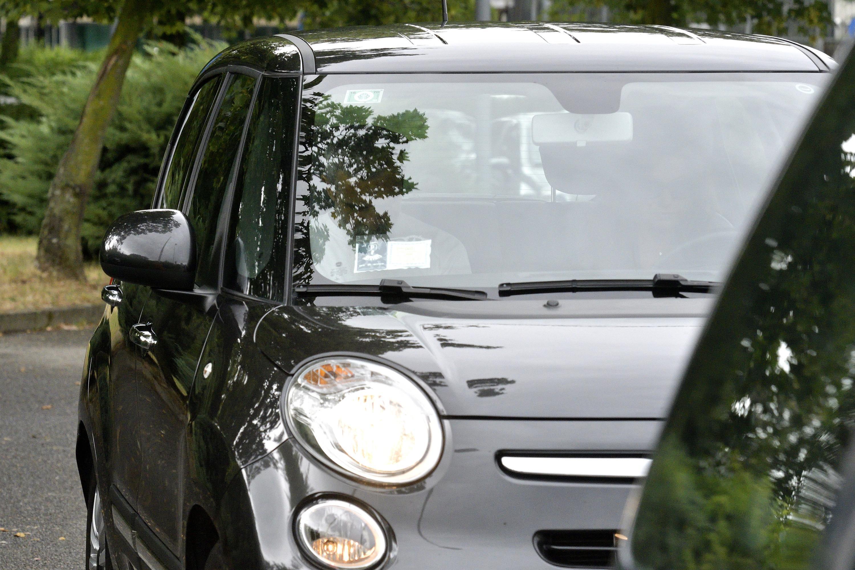 Matteo Boe all'uscita dal carcere