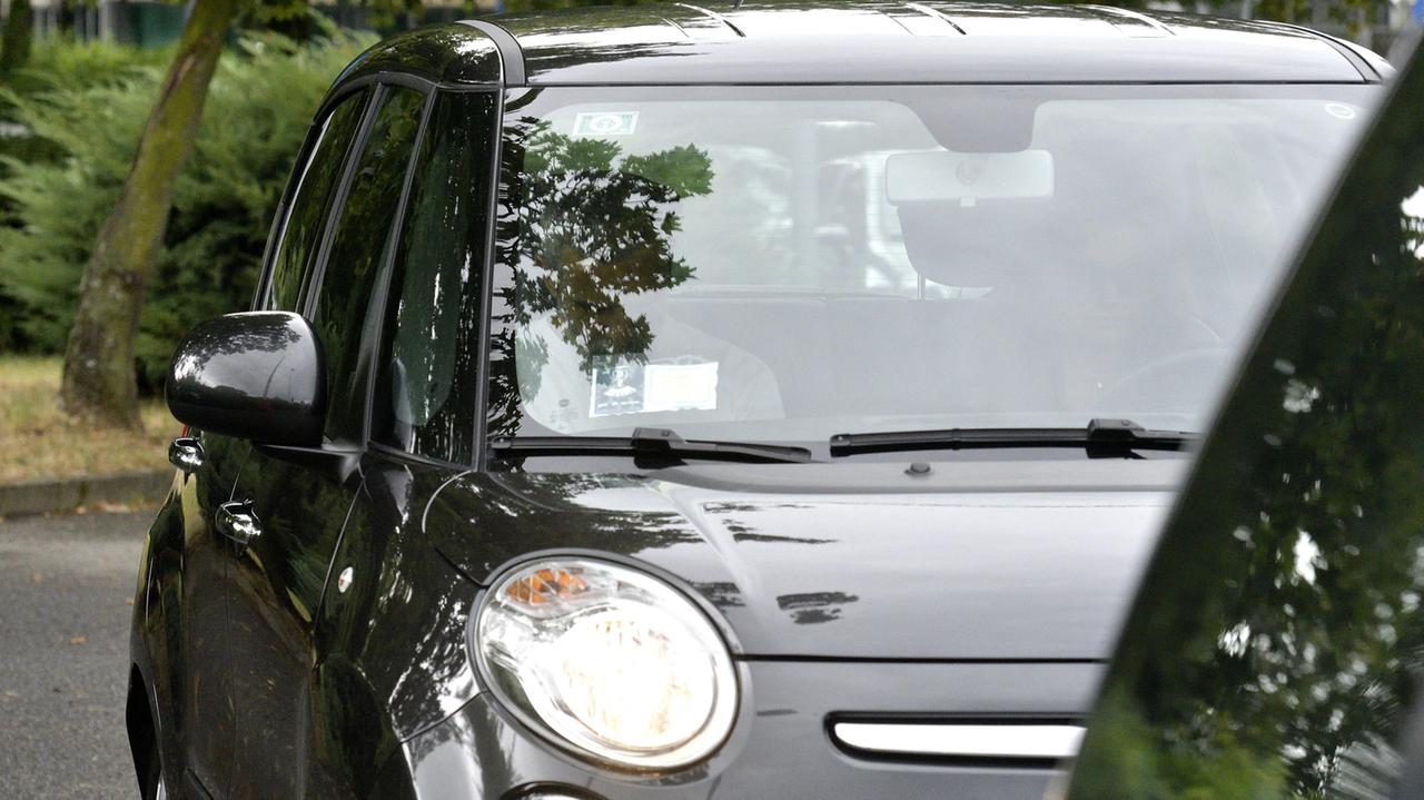 Matteo Boe all'uscita dal carcere