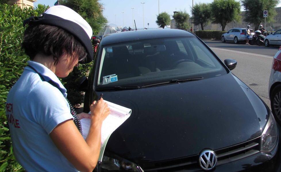 Indisciplinati al volante: a Livorno 60mila multe in 5 mesi  