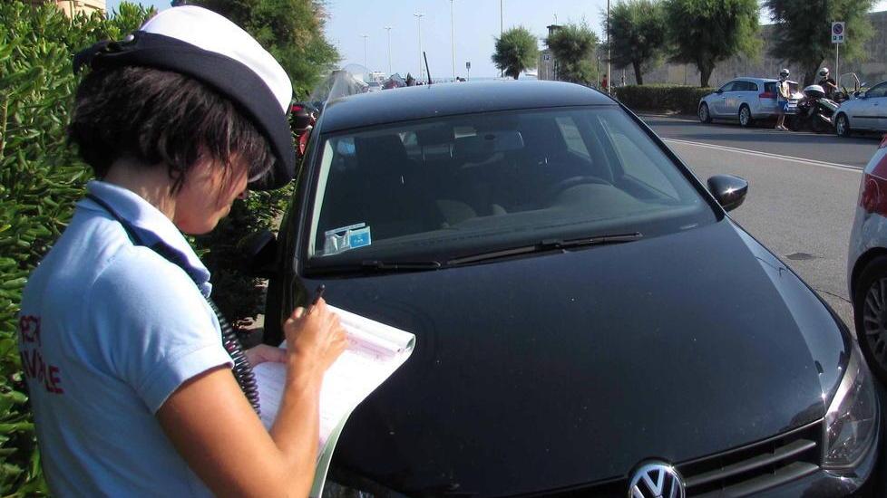 Indisciplinati al volante: a Livorno 60mila multe in 5 mesi