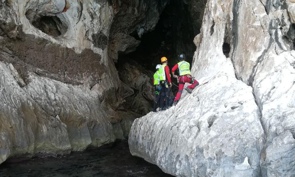 Ferita in grotta recuperata dal Cnsas