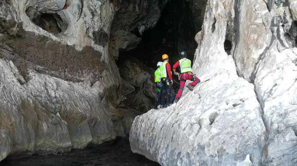 Ferita in grotta recuperata dal Cnsas