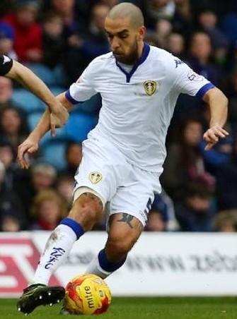 Offerta del Cagliari al Leeds per Bellusci Orsolini si avvicina 
