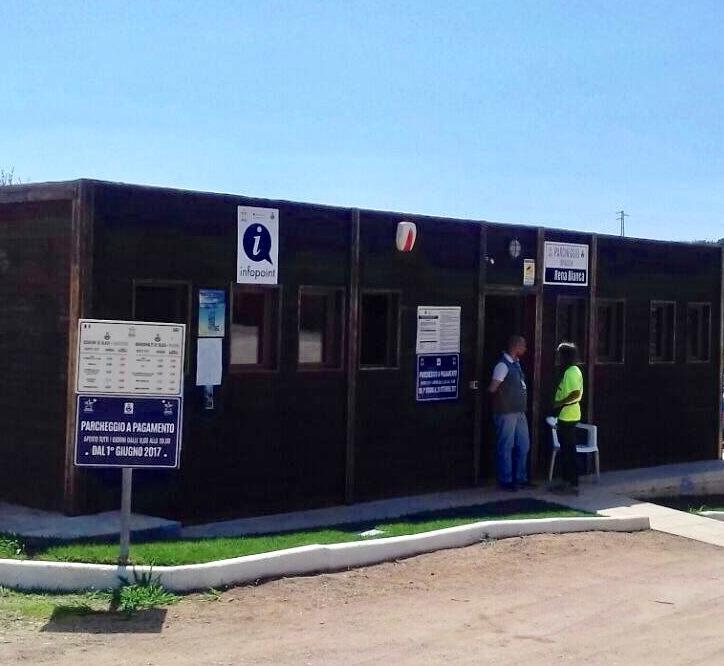 Docce e info point a Bados e Le Saline