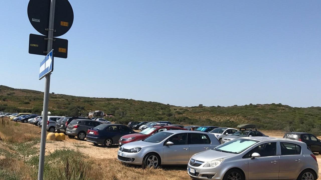 Nizzi: «Abusiva la sosta a pagamento»