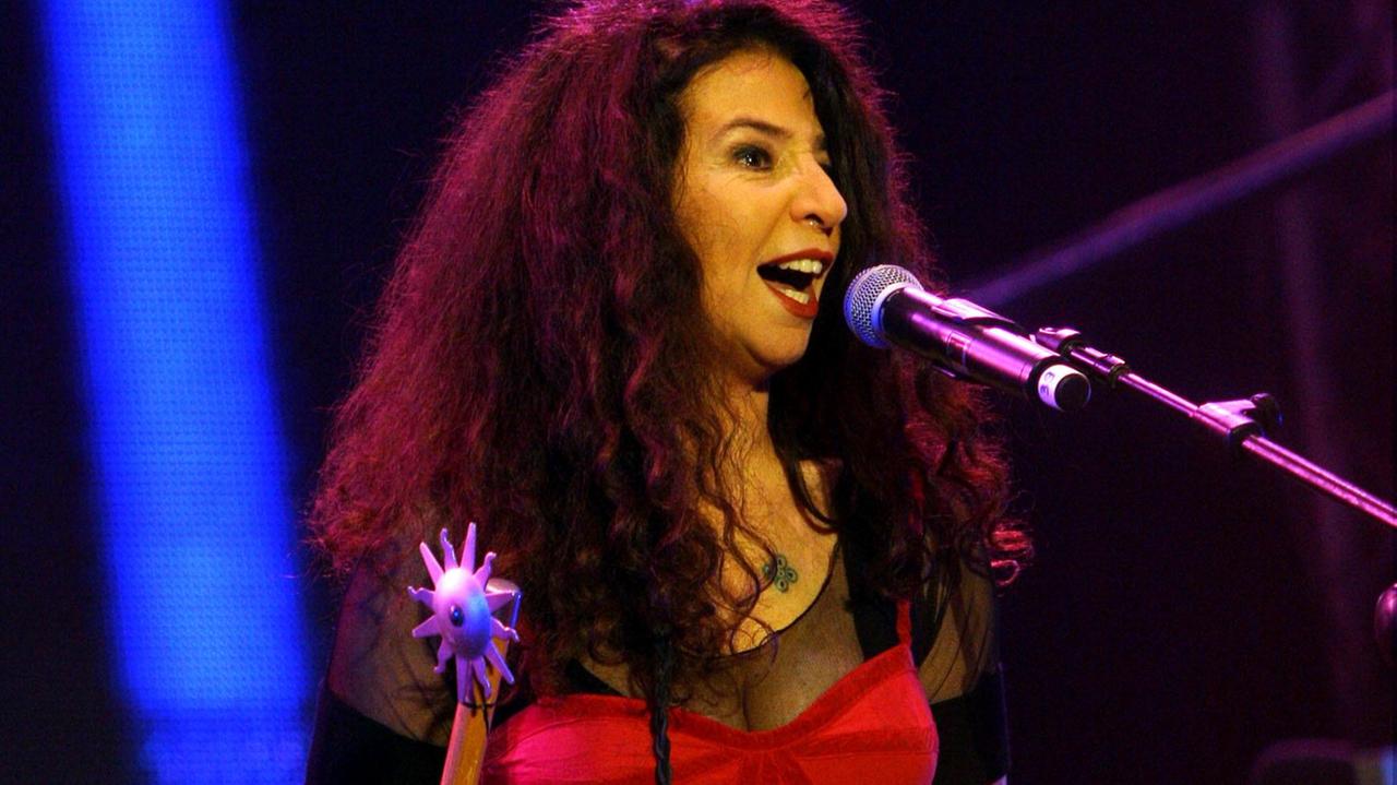 Rinviato il concerto di Teresa De Sio