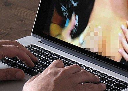 Ricattati dopo il sesso davanti alla webcam 
