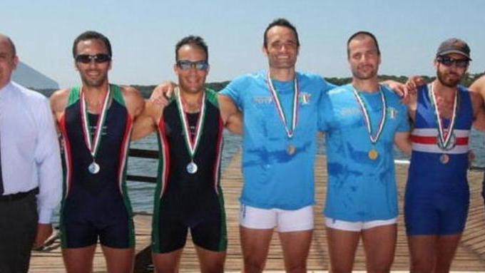 La Canottieri Limite vince e convince agli italiani Master