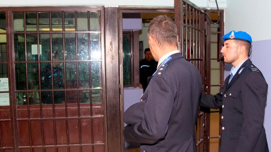 Si radicalizza in carcere, subito espulso
