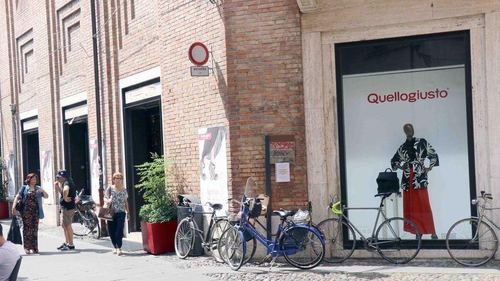 Al posto di “Zara” c’è “Quellogiusto”