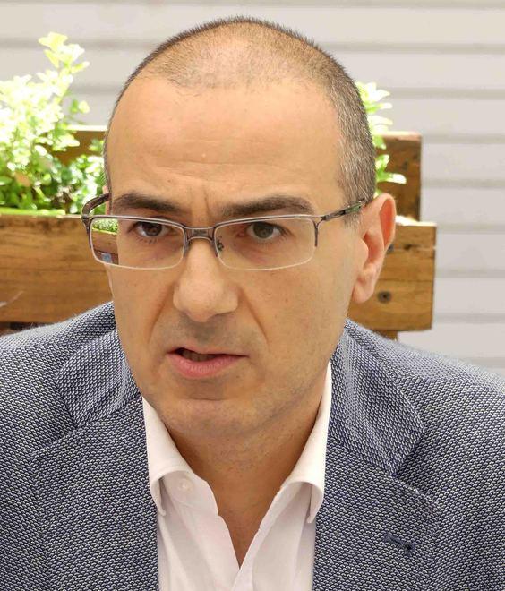 «Niente dialogo con questi dem» 