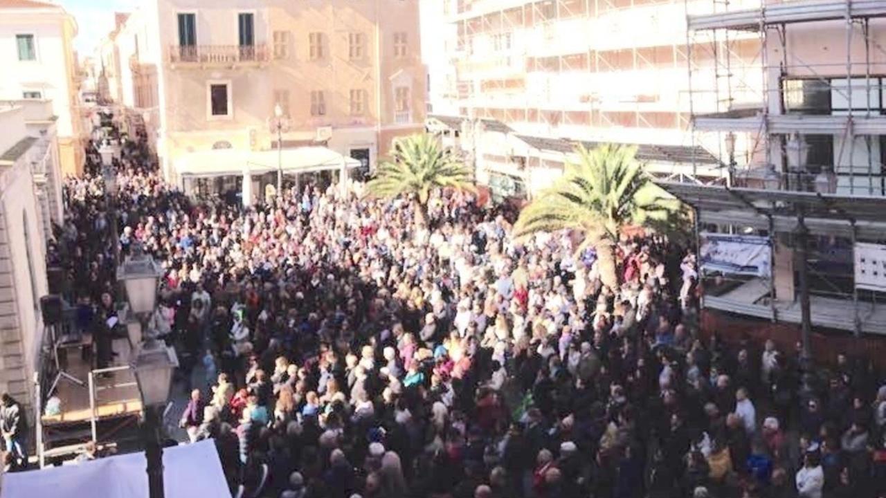 Montella oggi restituisce a Pigliaru le schede elettorali