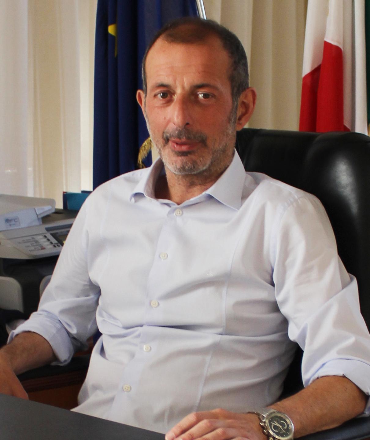 La crisi di Ganau, Pci contro i sindaci 