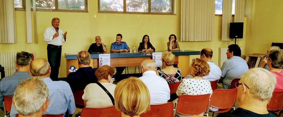 Incontro contro le truffe dei falsi addetti 