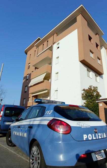 Ladri all’ingresso: anziana li caccia 