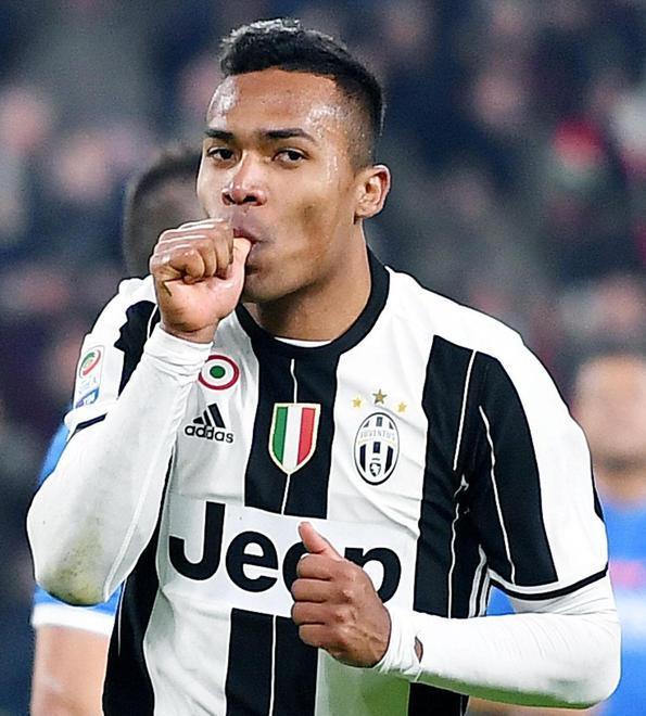 La Juve non molla Bernardeschi e Keita Ounas è del Napoli