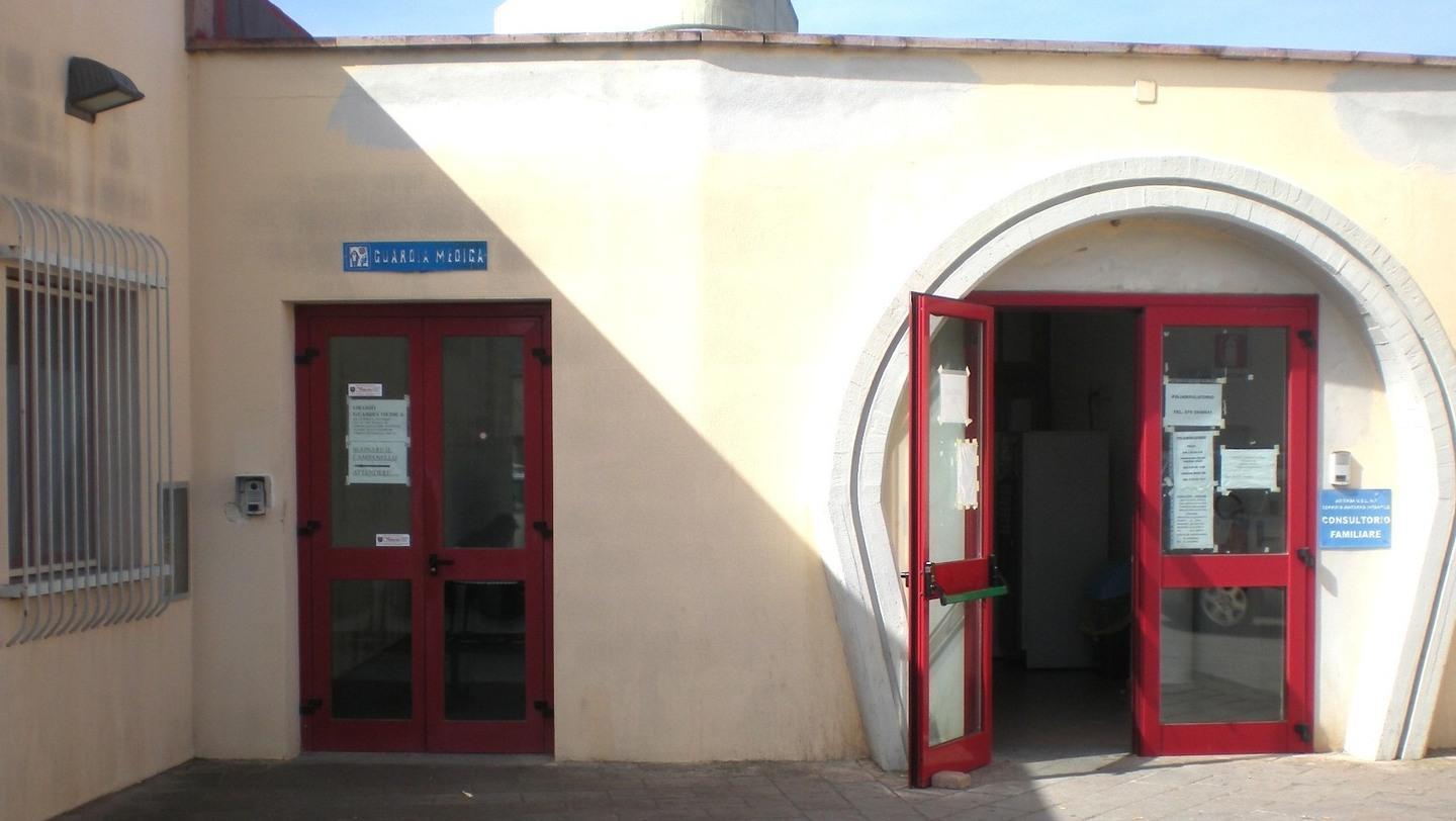 Sanità, la struttura di Andriolu  rischia l’assalto dei vacanzieri 