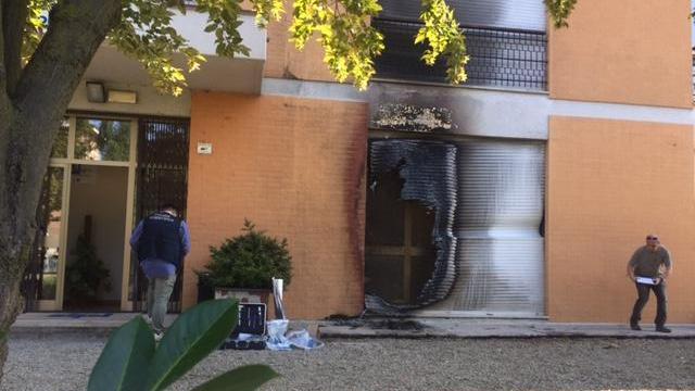 Modena Est, attentato alla Scuola di Polizia Locale: volevano far esplodere la palazzina