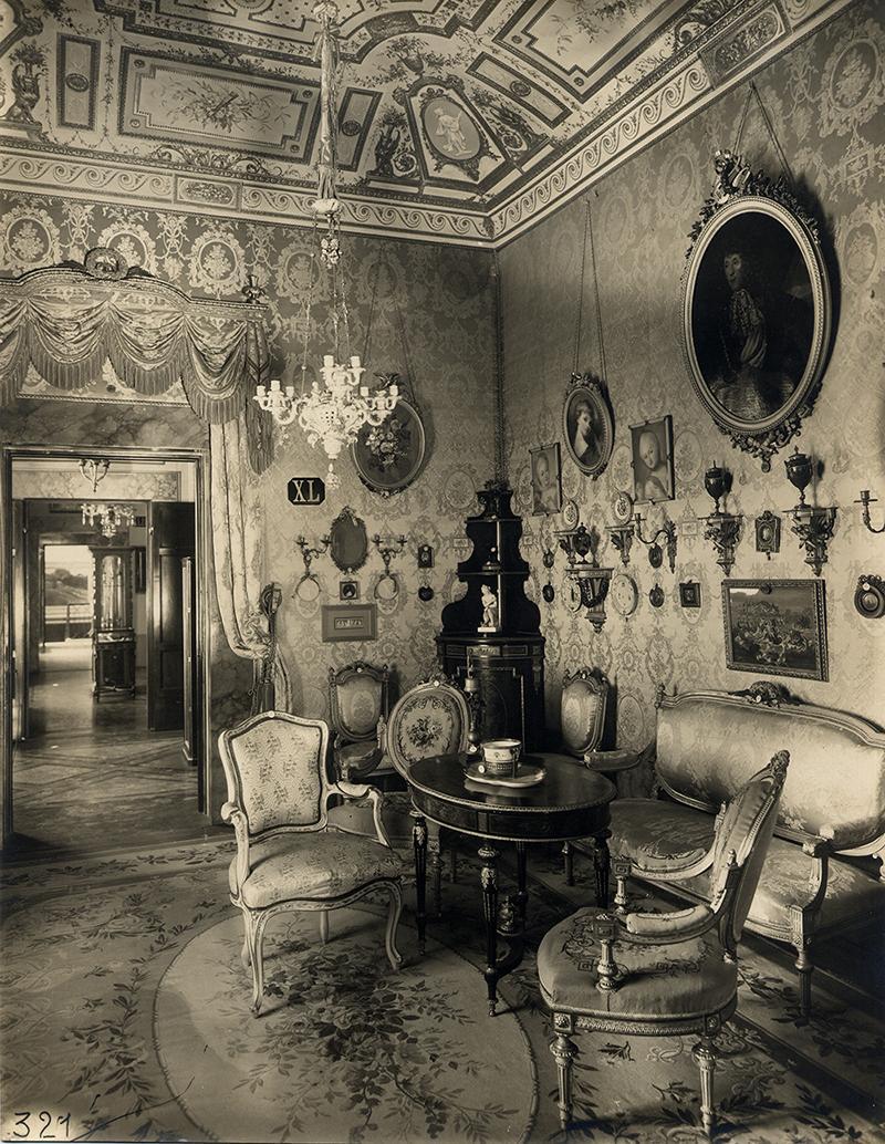 Salotto Luigi XVI allestimento storico
