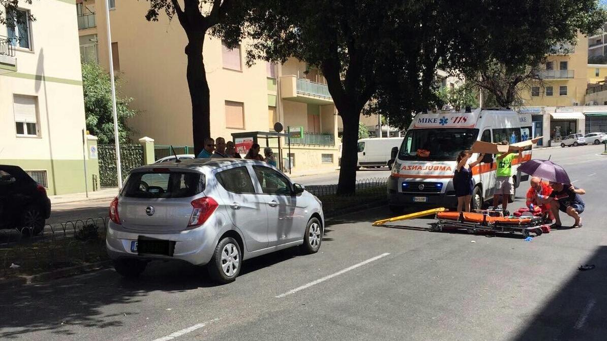 Donna investita sulle strisce a Cagliari, è gravissima