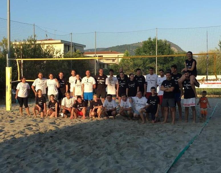 La spiaggia alla Pieve grazie al beach volley