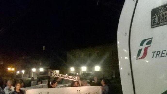 Alle 21 il corteo da via Ponchielli Nel pomeriggio parla Deidda