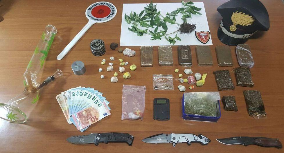 Arrestato studente 24enne In casa un chilo di hashish 