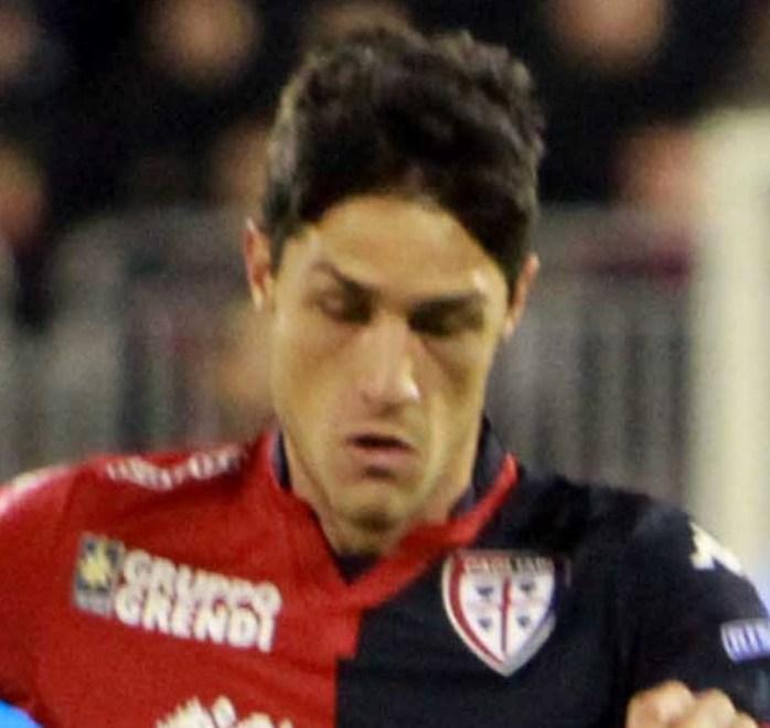 attacco: macheda sullo sfondo