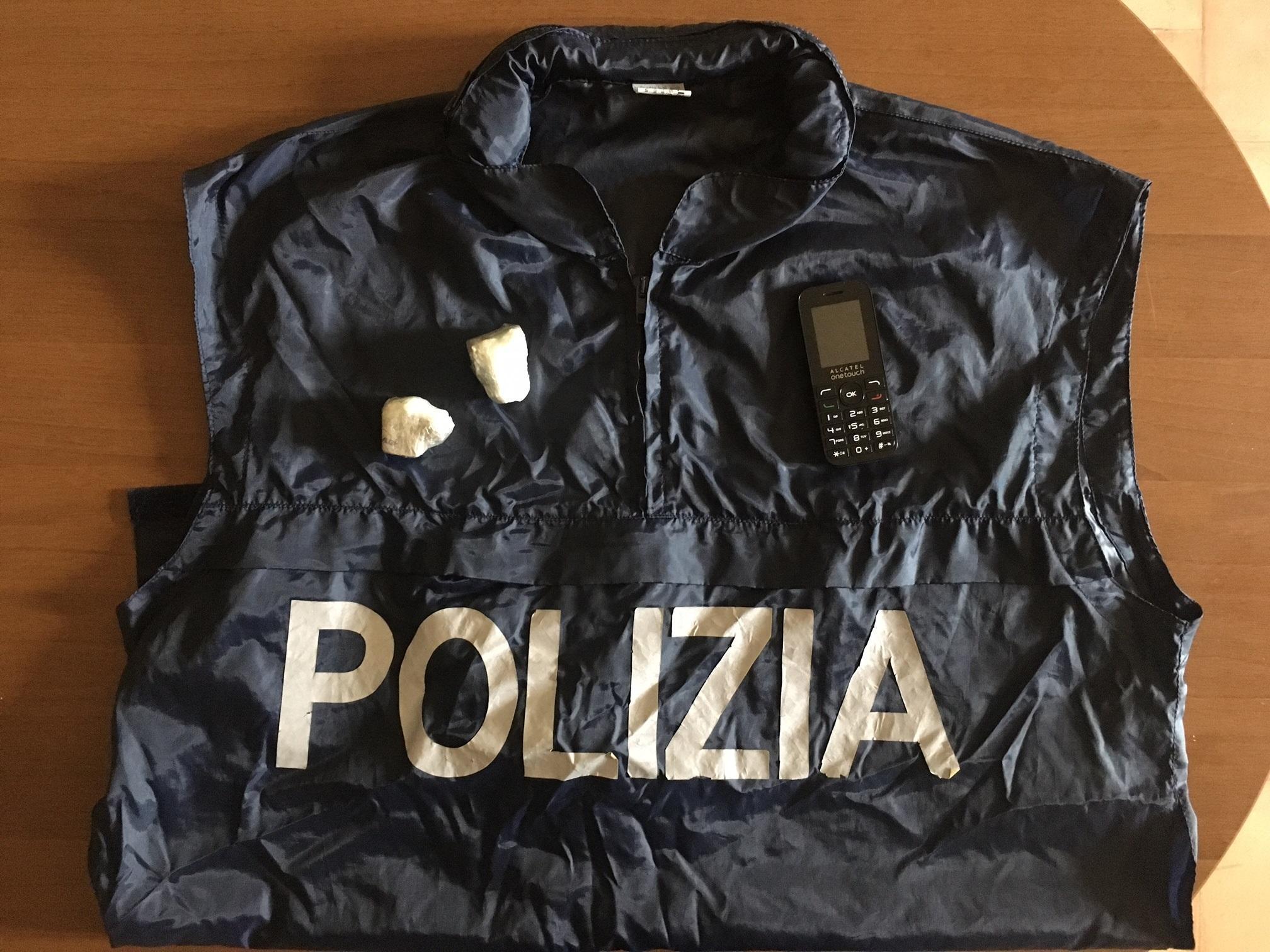 Reggio Emilia: spacciatore preso dalla polizia con mezzo etto di eroina