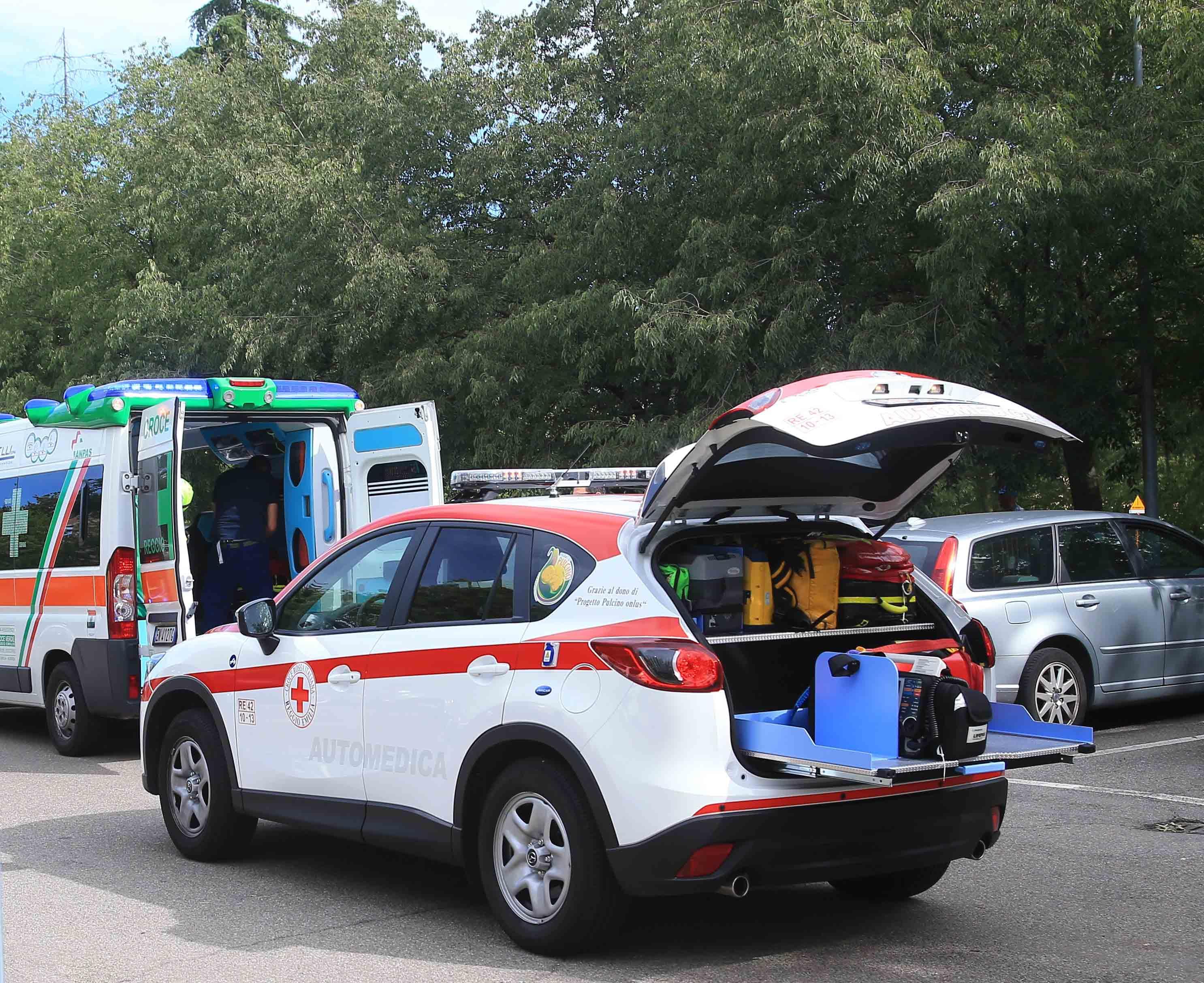 Albinea: malore nel parcheggio del circolo tennis, muore a 44 anni
