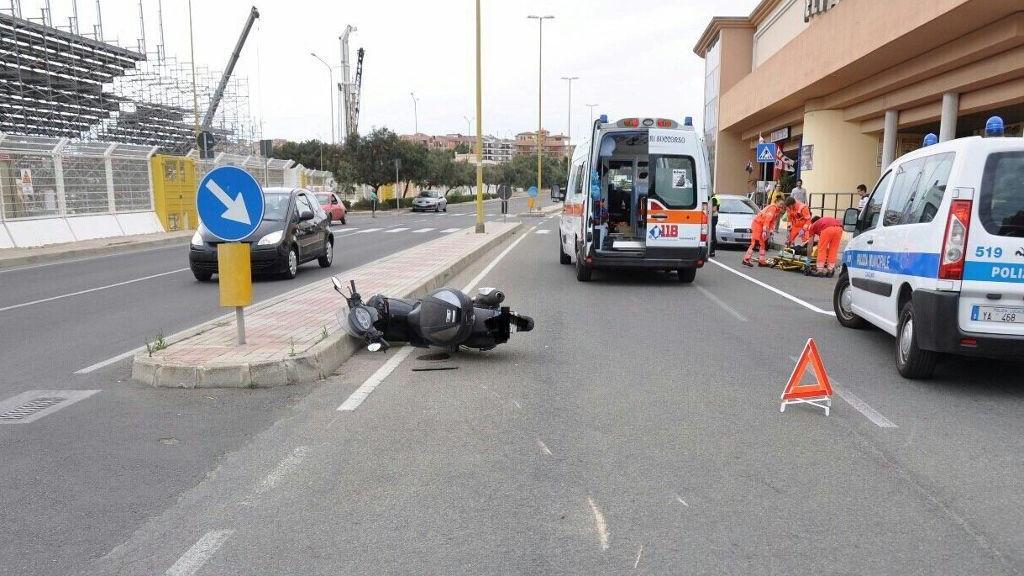 Incidente davanti al Sant'Elia a Cagliari (Rosas)