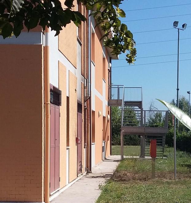 Bombe contro la scuola di polizia locale 