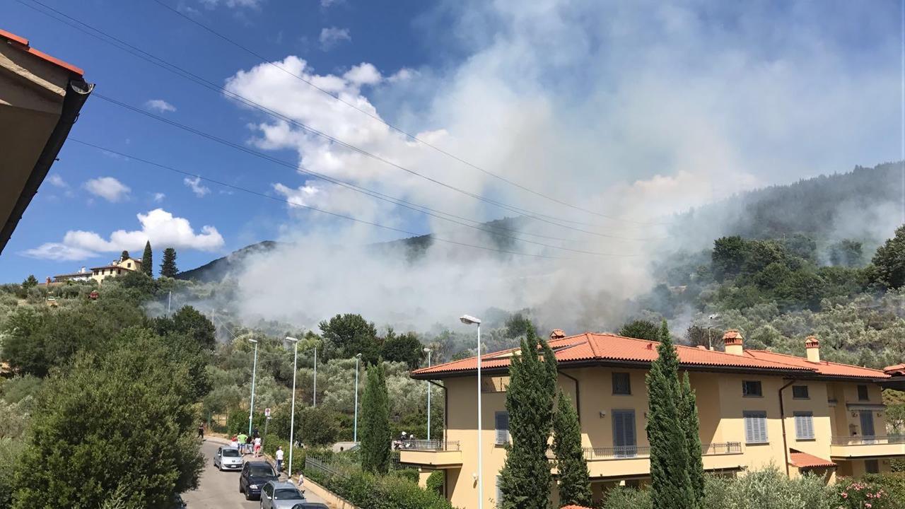 L'incendio in località Il Fontino