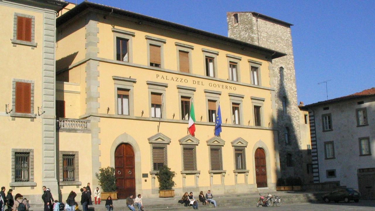 Falsa testimonianza l’ipotesi di reato per l’ex viceprefetto